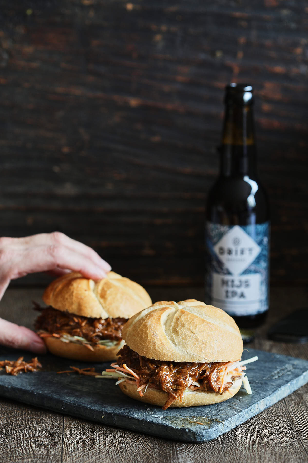 Slowcooker pulled pork met broodje pulled pork