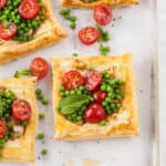 Bladerdeeg met artisjok, feta en tomaat