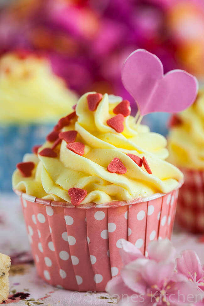 Cupcakes met citroen en maanzaad
