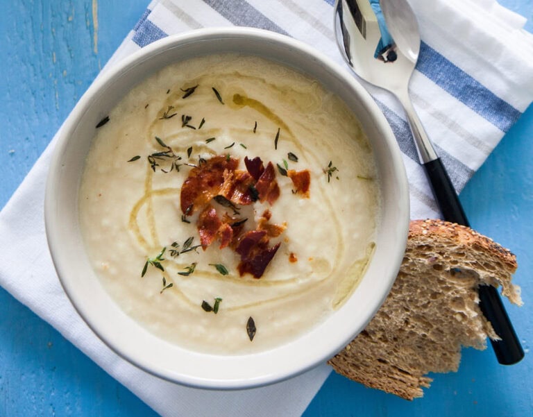 Knolselderijsoep met spekjes