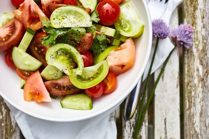 Eenvoudige tomatensalade