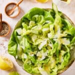 Sla en komkommersalade