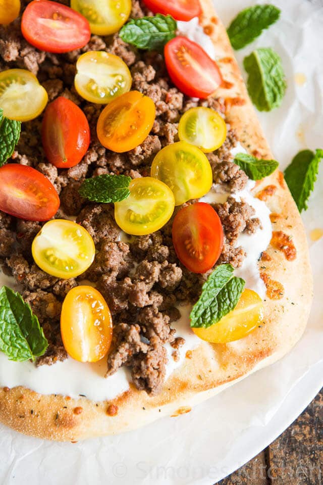 Makkelijke Turkse pizza met flatbread