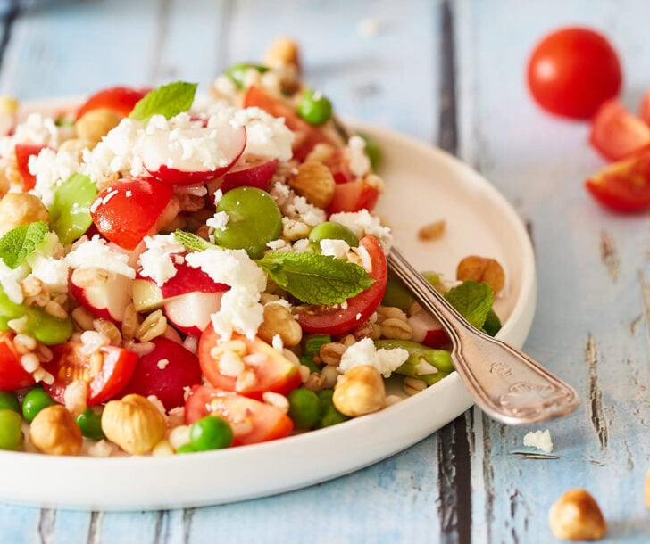 Tuinbonensalade met gemengde granen