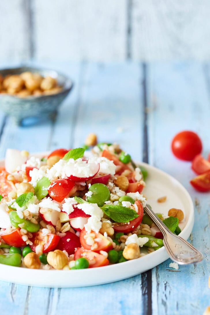 Tuinbonensalade met feta en hazelnoten