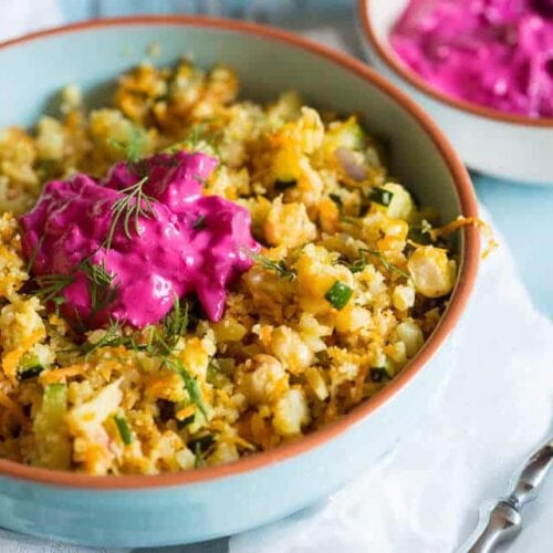 Bloemkoolrijst met bieten yoghurt