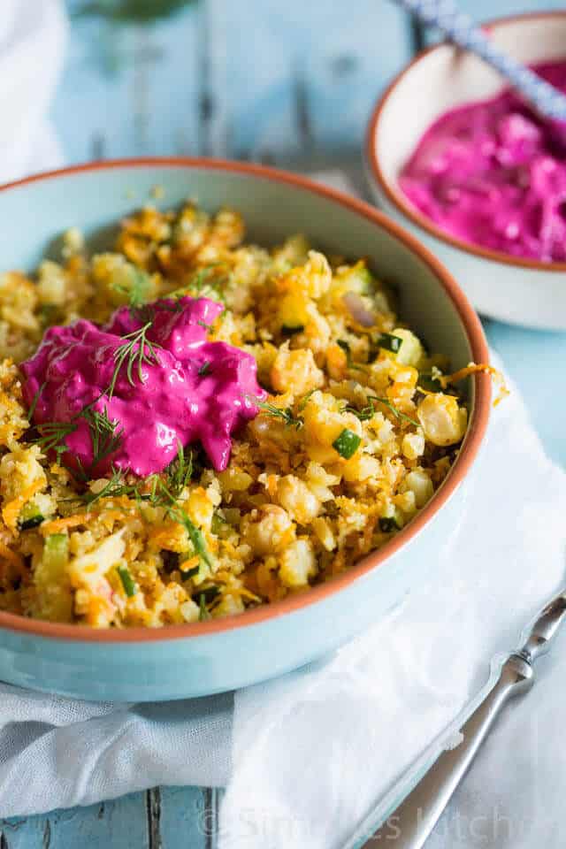 Bloemkoolrijst met bieten yoghurt