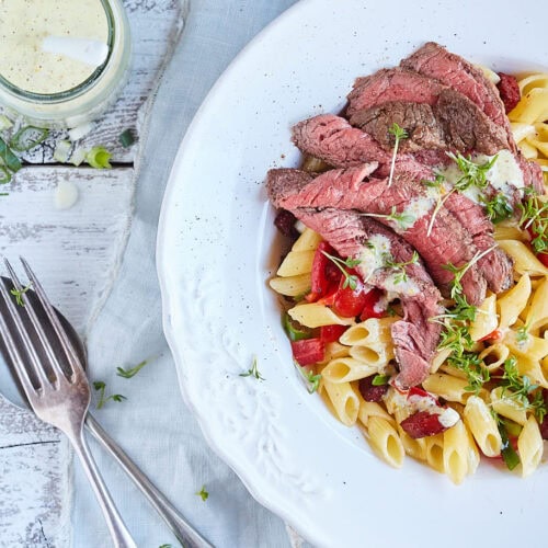 Pastasalade met biefstuk