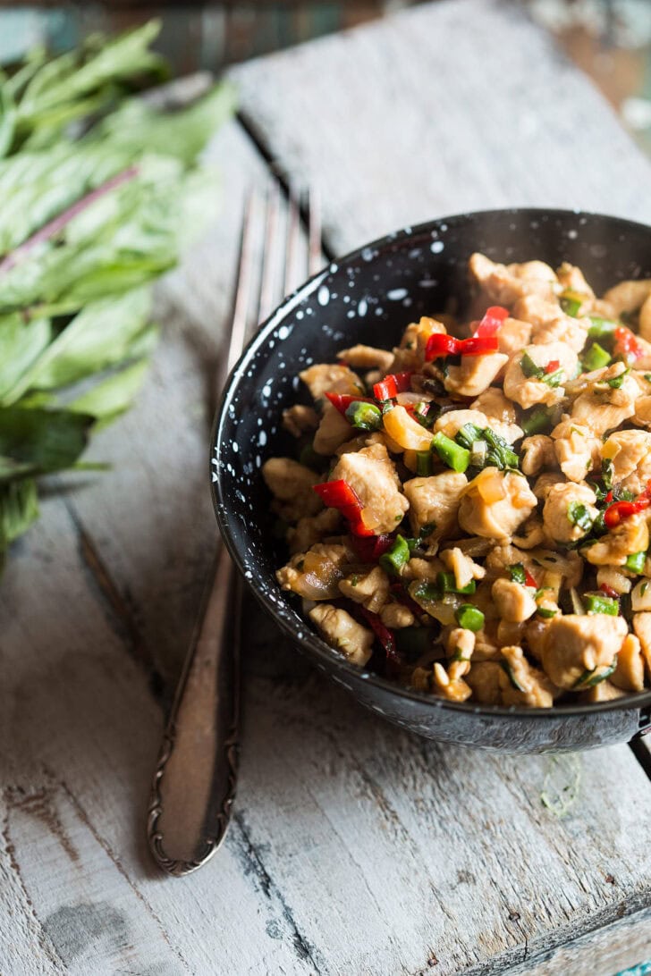 Thaise kip met basilicum