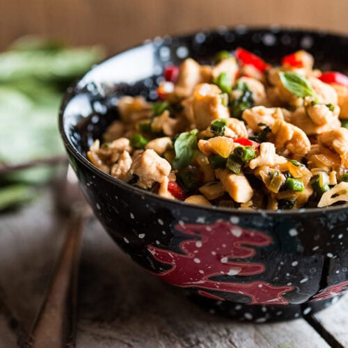 Thaise kip met basilicum