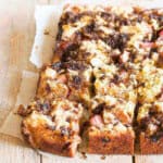 plaattaart met rabarber