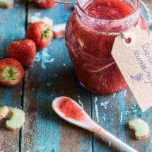 aardbeien rabarber jam | simoneskitchen.nl
