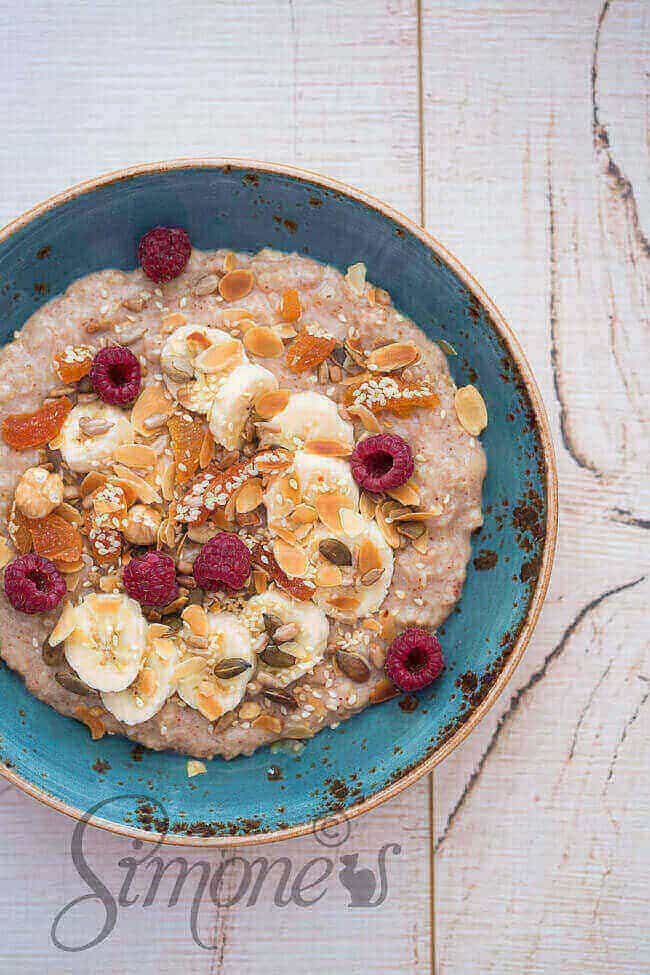 Kokosnoot havermout met banaan | simoneskitchen.nl