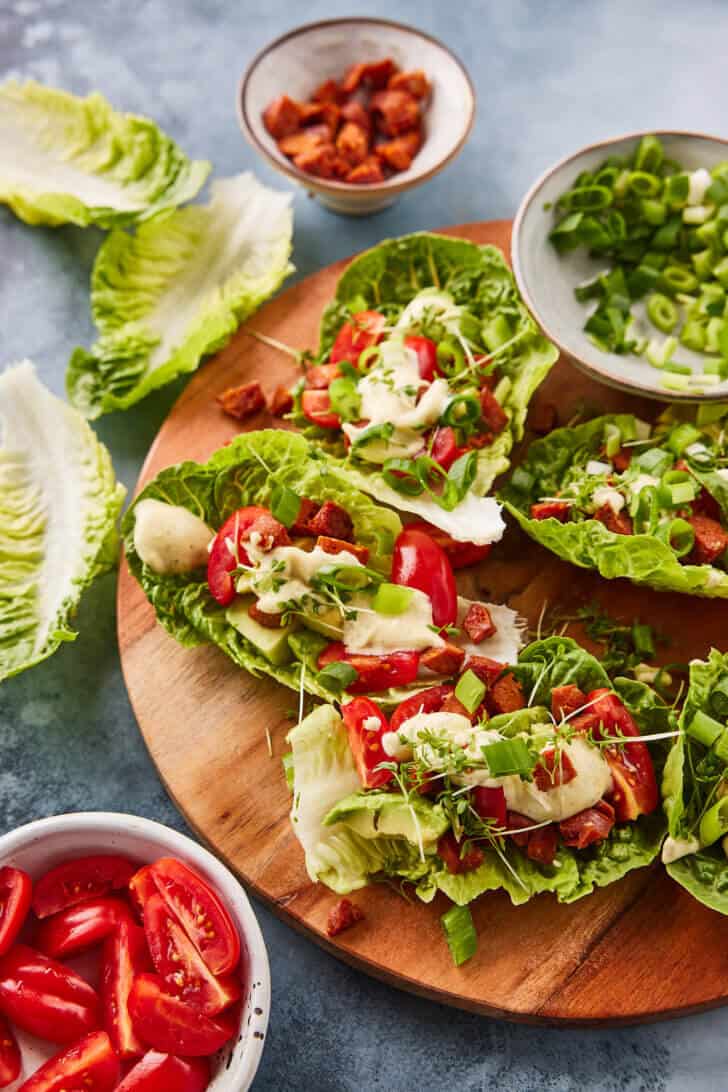 slaschuitjes met avocado en chorizo