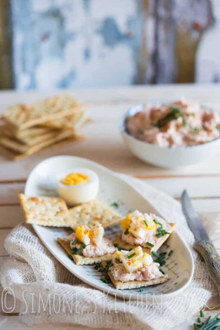 Hammousse op toastjes