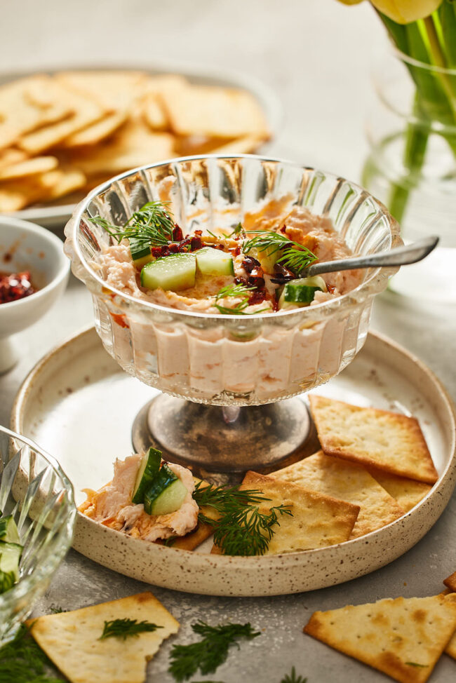 Makkelijke zalmmouse met gerookte zalm en roomkaas