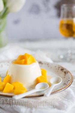 pannacotta mango licor43 met simone simoneskitchen cotta kitchen panna reisfotografie restaurants trifle oliver jamie limoncello verjaardag print insimoneskitchen recipe populair
