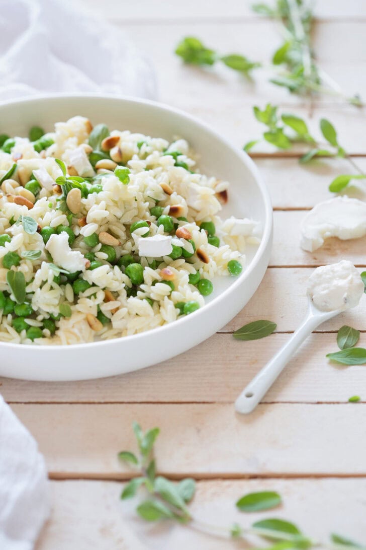 Orzo salade met geitenkaas