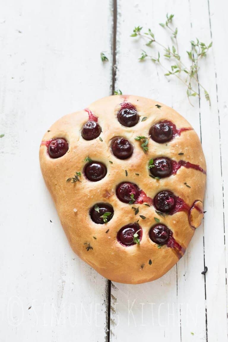 Kersenfocaccia