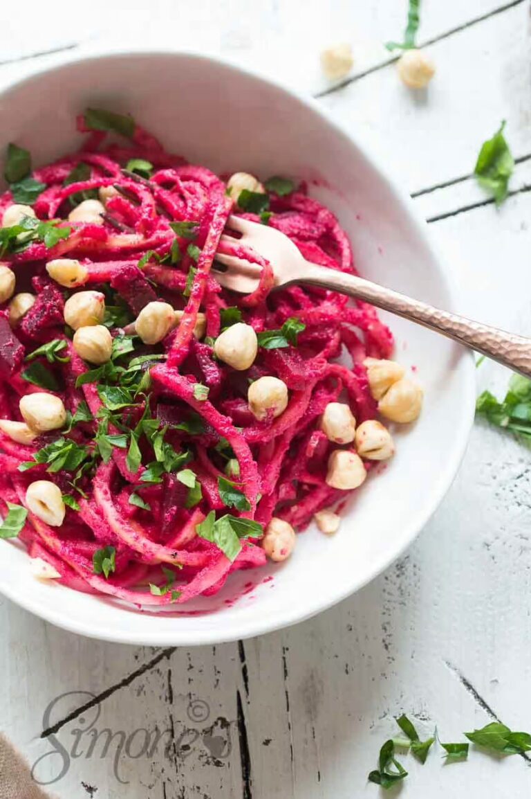 Pastinaaksalade met bietjes