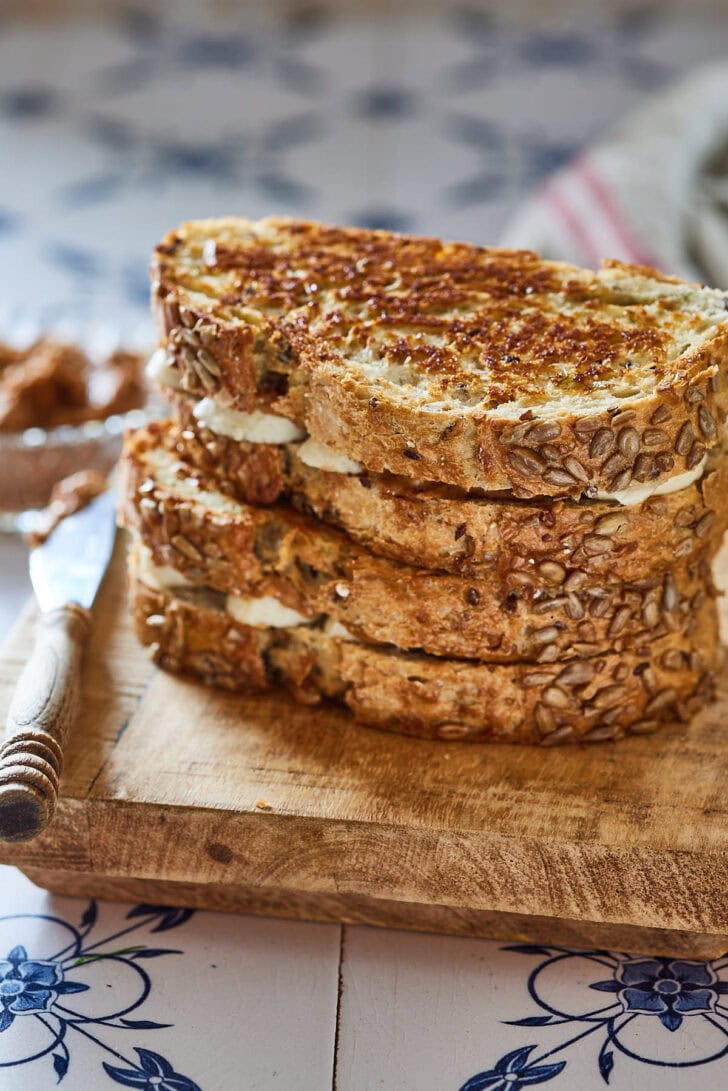 Tosti banaan en pindakaas