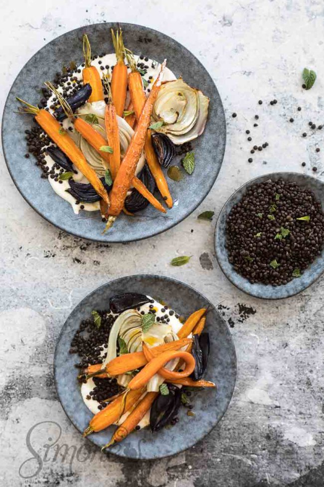 Geroosterde wortel met venkel en zwarte linzen | simoneskitchen.nl