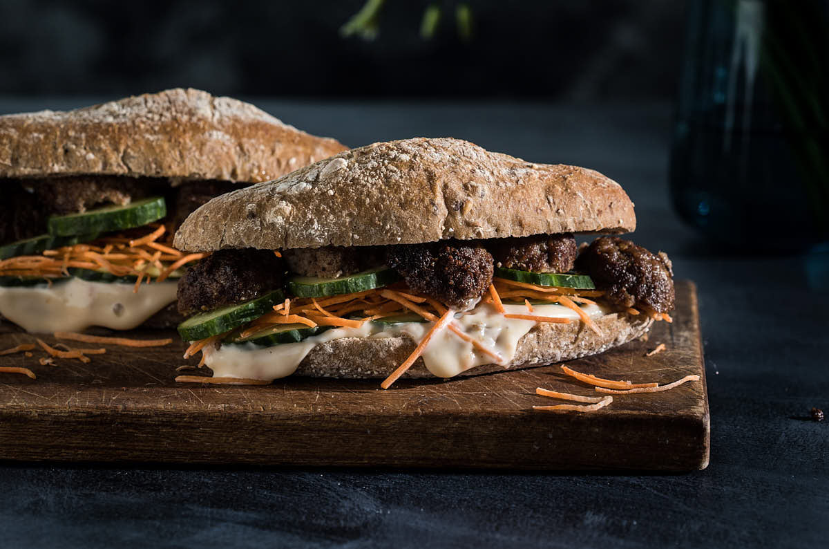 Banh mi Xiu Mai (Banh mi met gehaktballen)