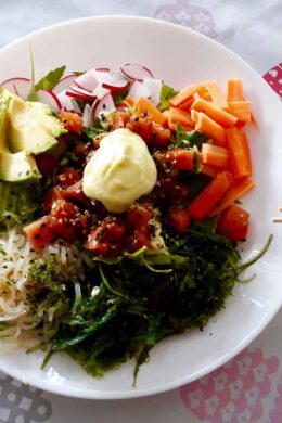 Simoneskitchen - Poké bowl - gezonde comfort food + koolhydraatarm!