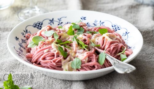 Rode bietenpasta met kaassaus 1 2