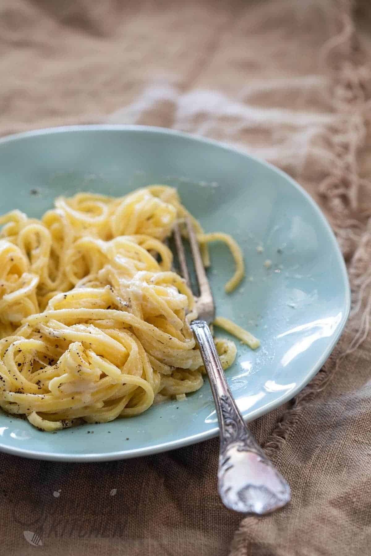Pasta cacio e pepe