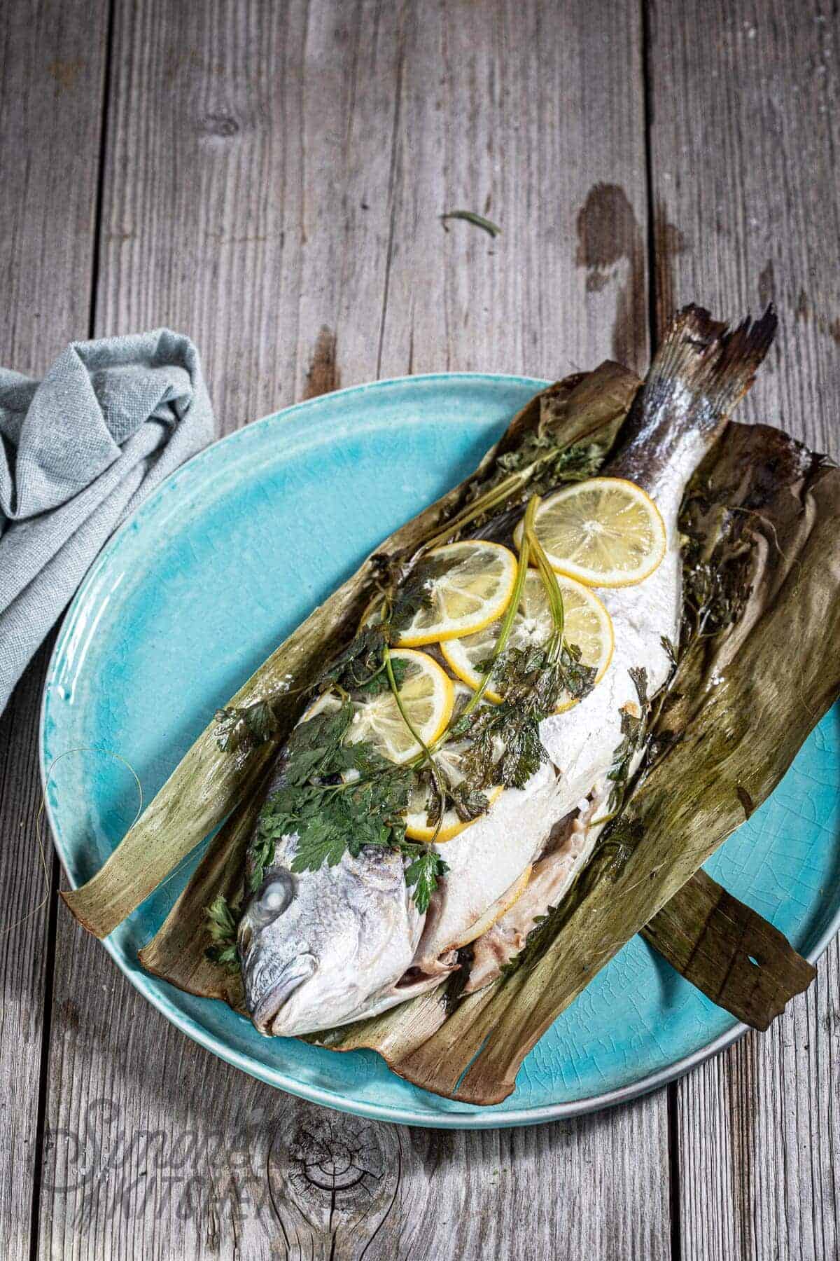 Dorade in bananenblad