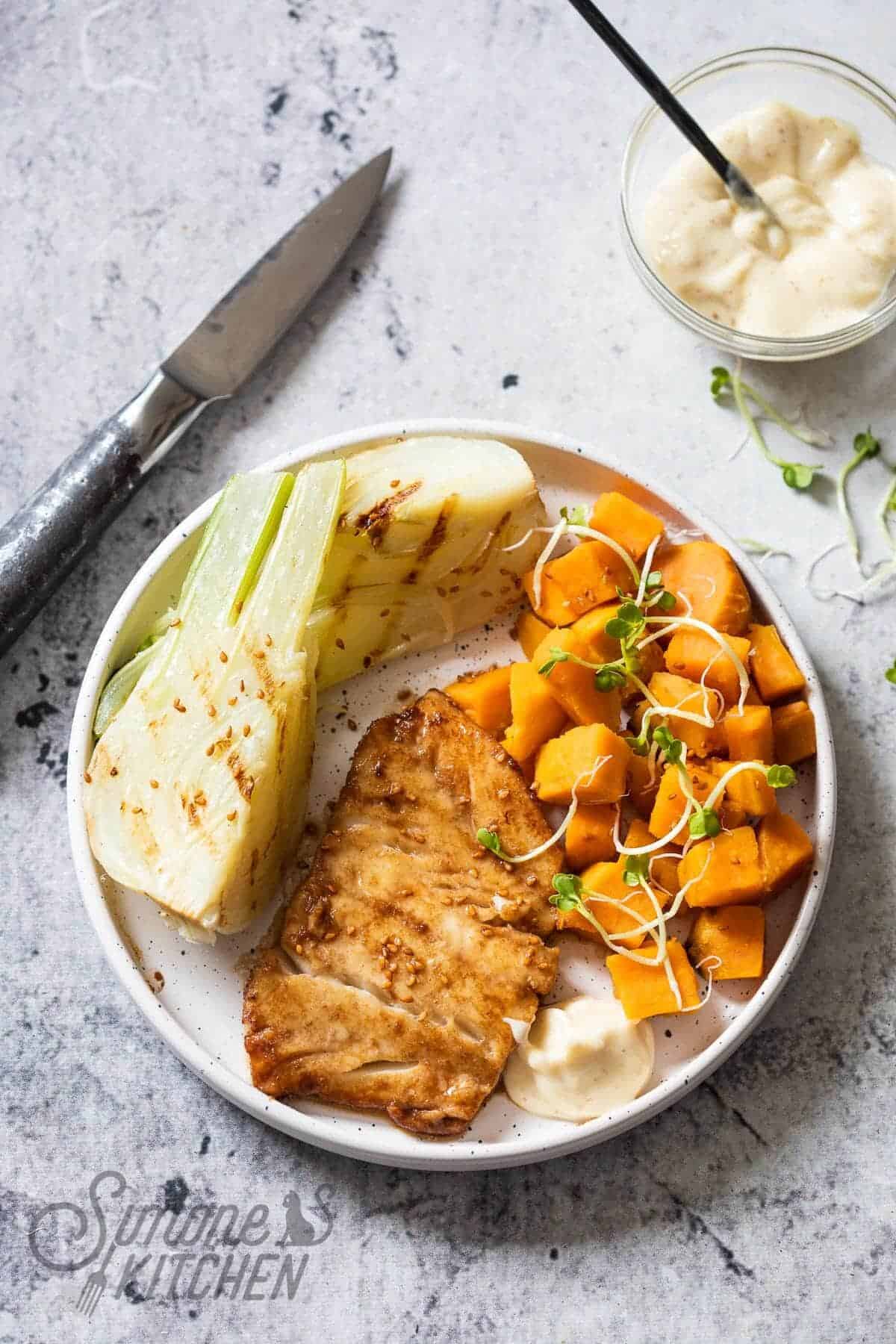 GEROOSTERDE VENKEL MET KABELJAUW EN ZOETE AARDAPPEL