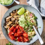 Bloemkool bowl met romige avocadodressing