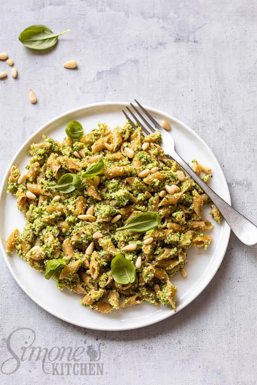 Groene pasta met broccolipesto