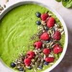 Groene smoothiebowl met avocado