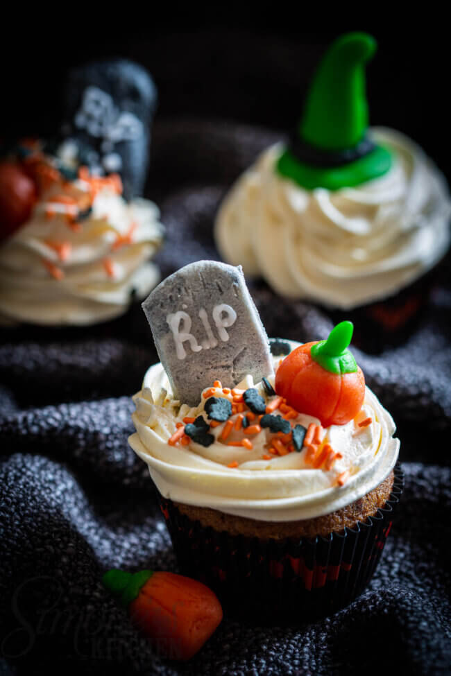 Halloween pompoen cupcakes
