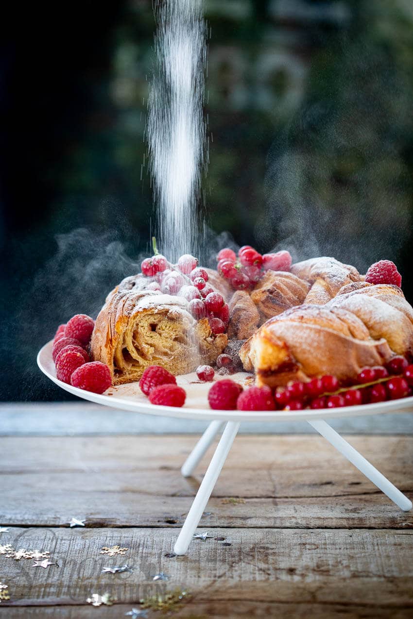 Krans van croissantdeeg