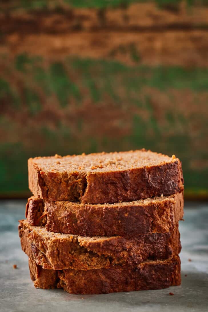 Glutenvrij bananenbrood met wortel