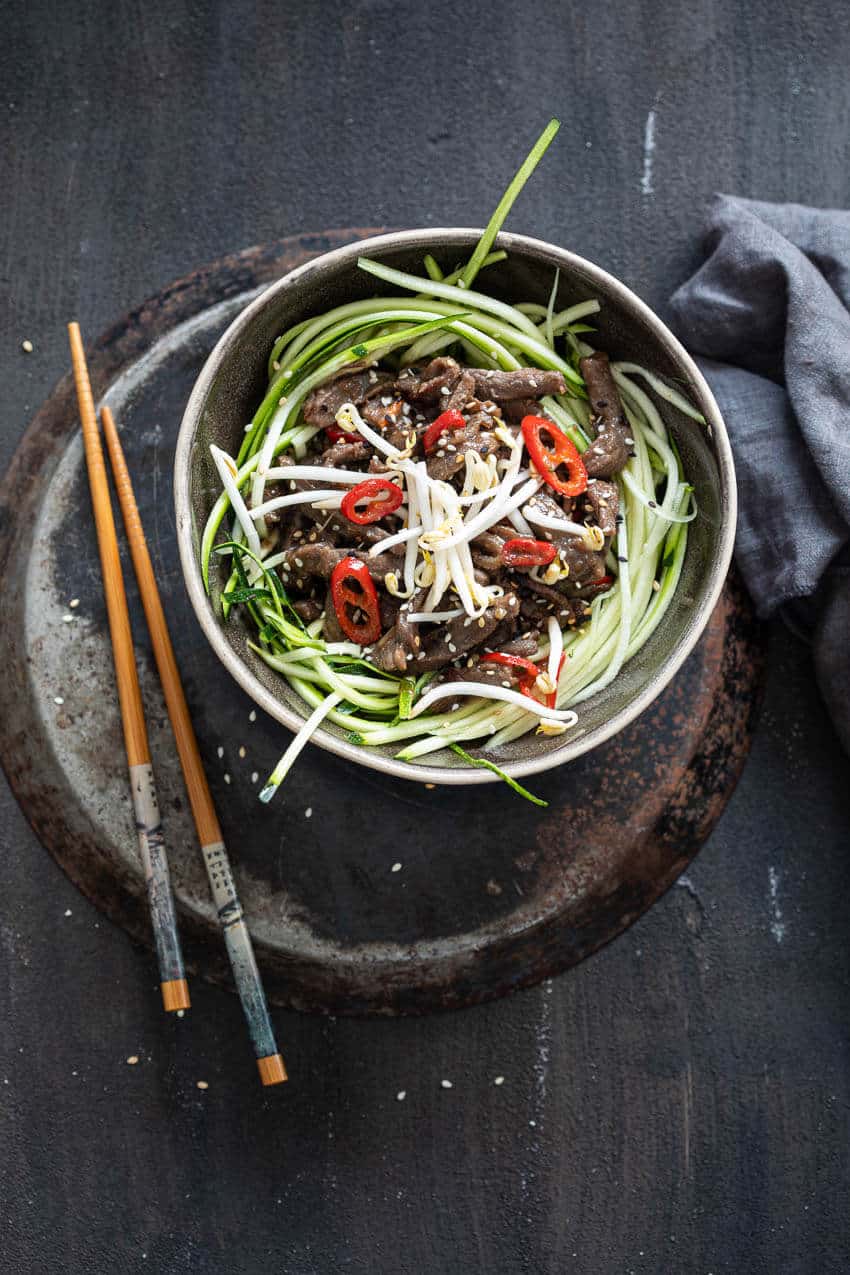 Thaise runderreepjes met courgettenoedels