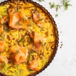 Quiche met ui en gerookte zalm