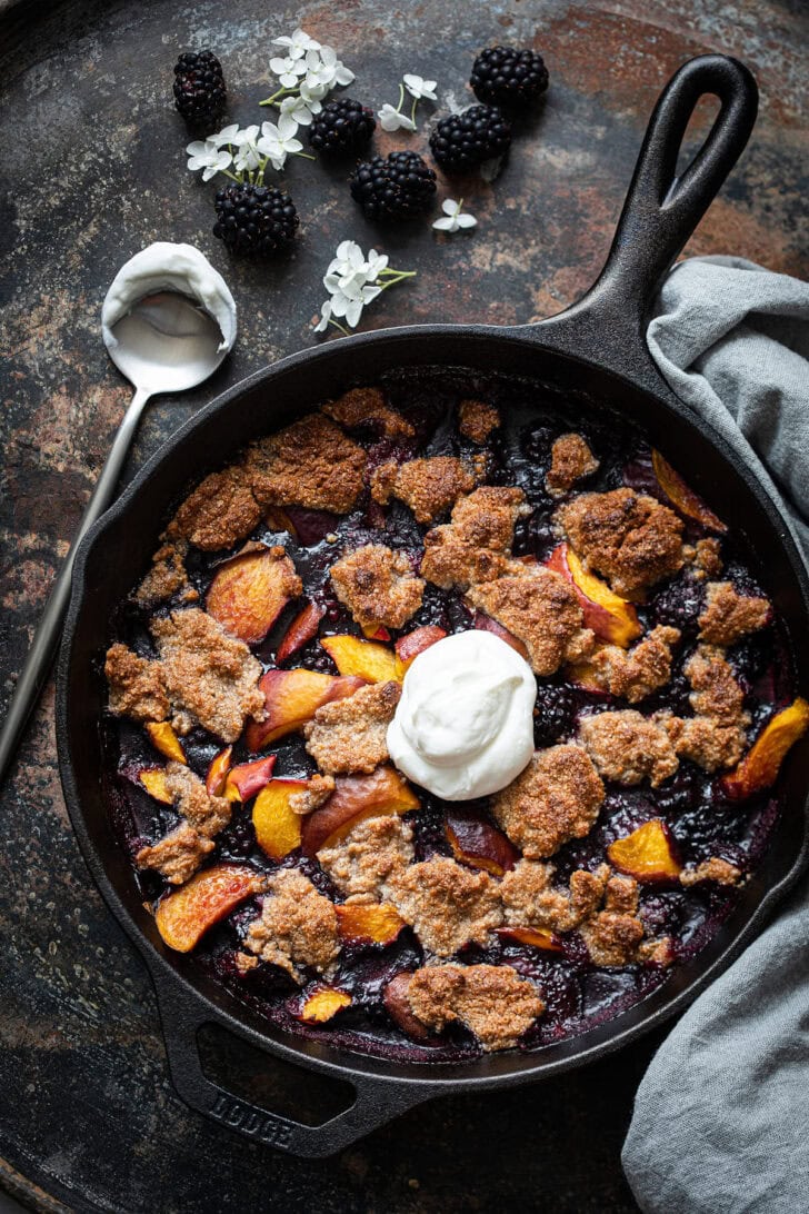Bramen dessert uit de oven met nectarines