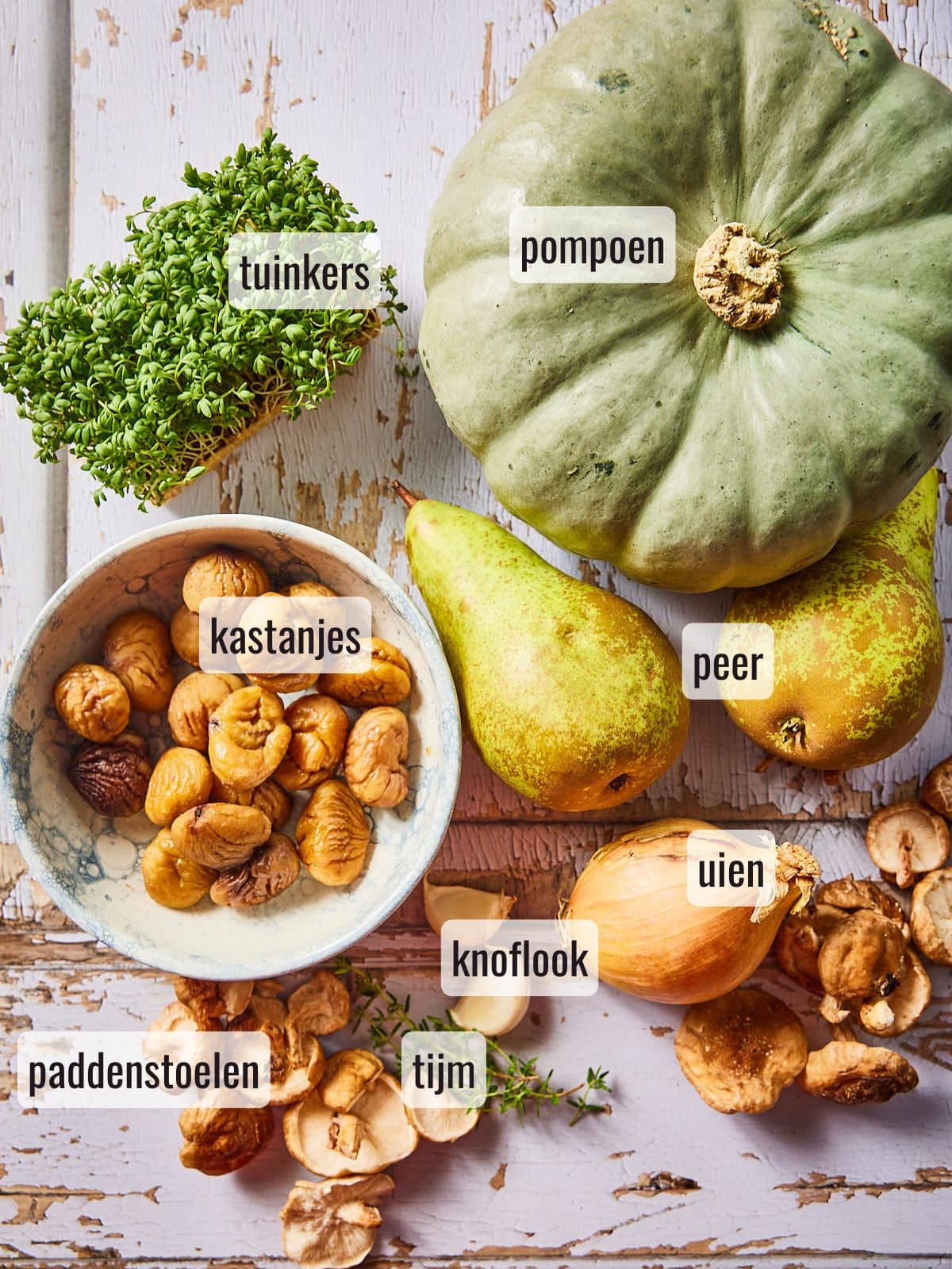 Ingredienten voor pompoensoep met kastanjes