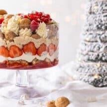 Bitterkoekjes kersttrifle