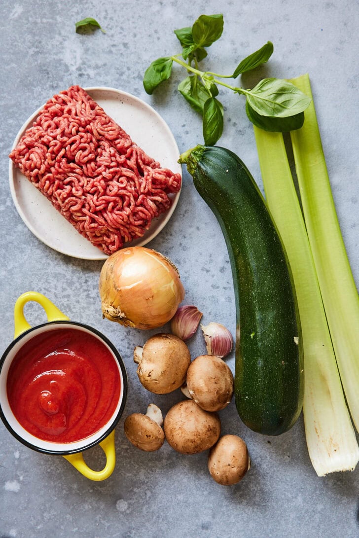 Ingredienten voor gehaktschotel