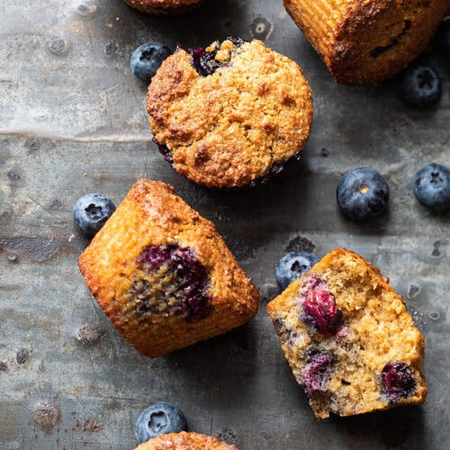 Keto muffins met blauwe bessen