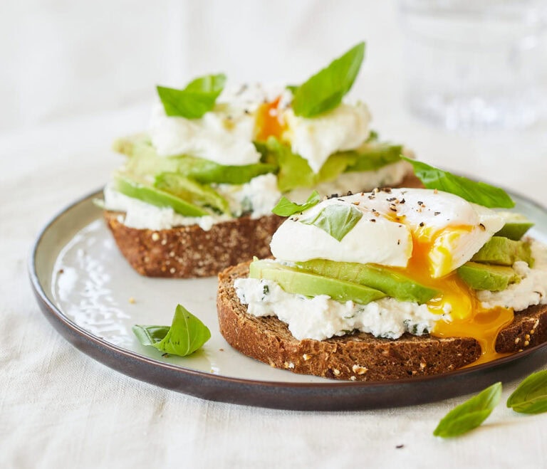 Avocadotoast met ricotta