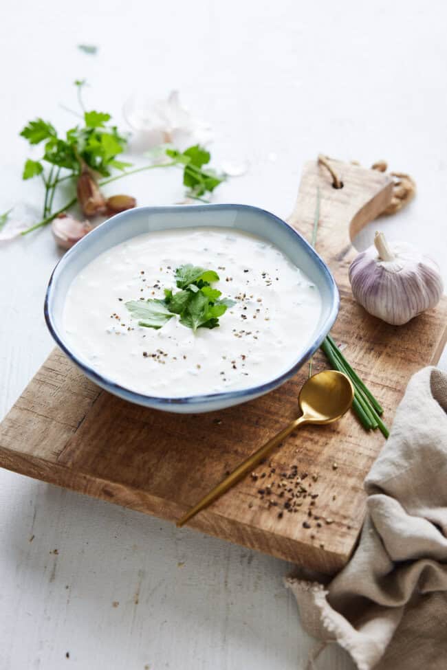 Zelf knoflooksaus maken