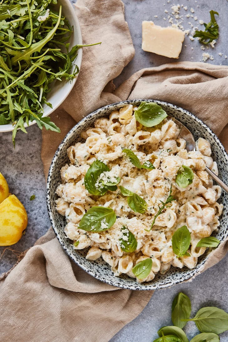 Eenpans pasta met ricotta en citroen