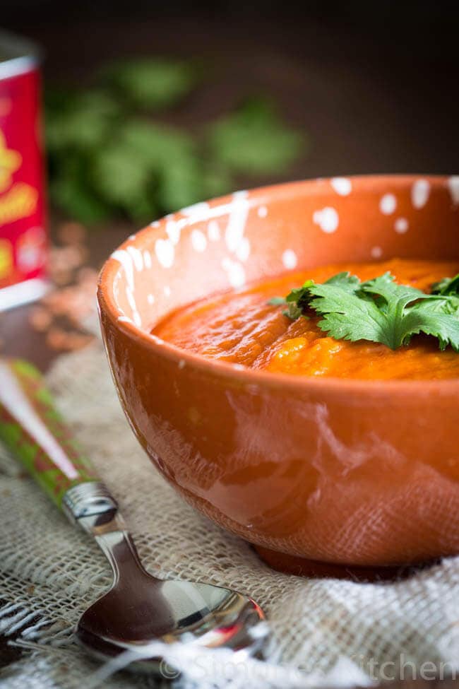 Rode linzensoep met komijn