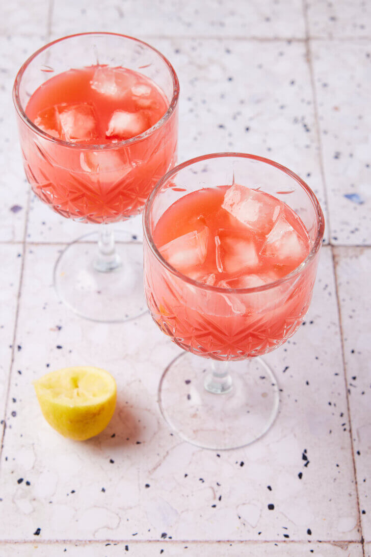 Rabarber cocktail met limoncello